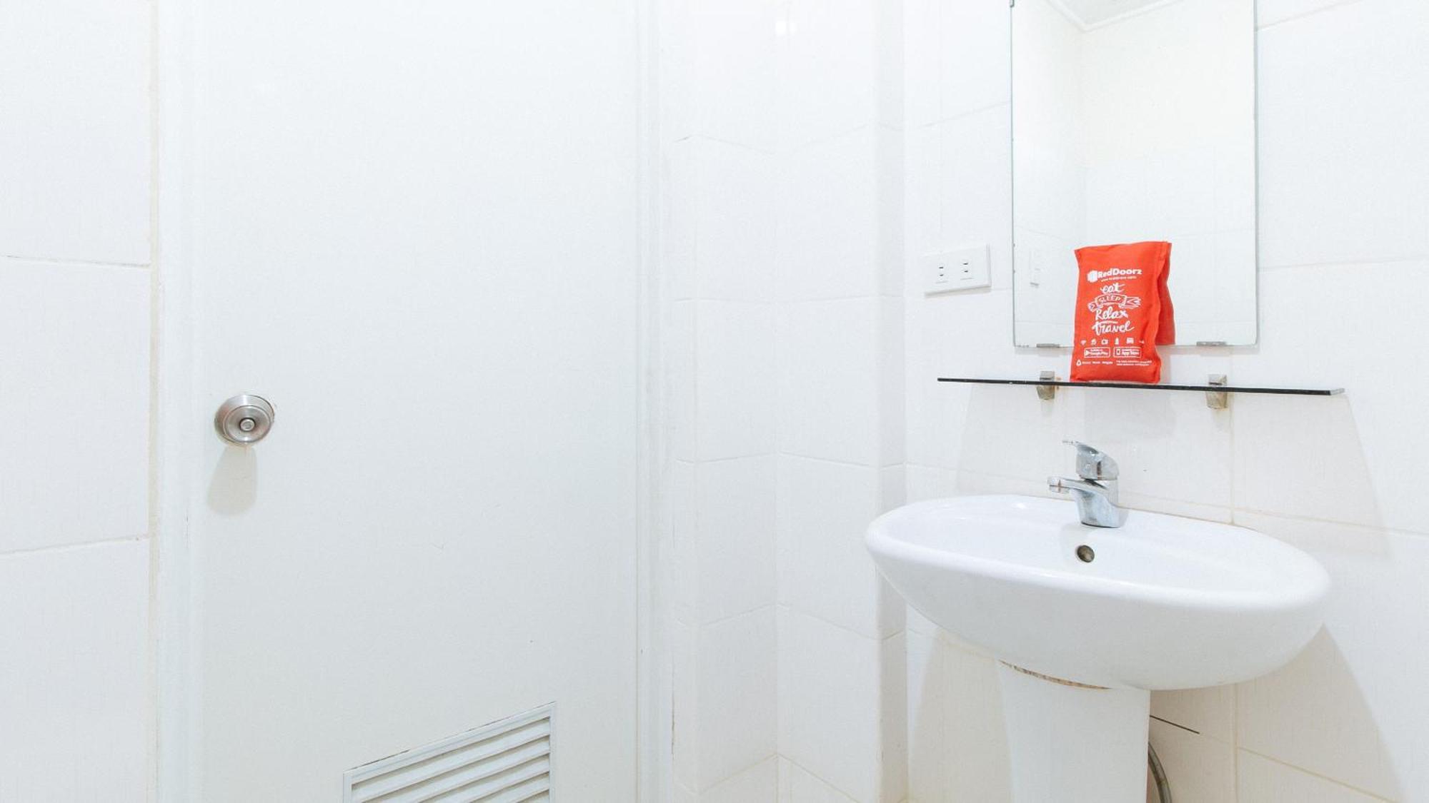 Reddoorz Near Pasay Taft Hotel Kültér fotó