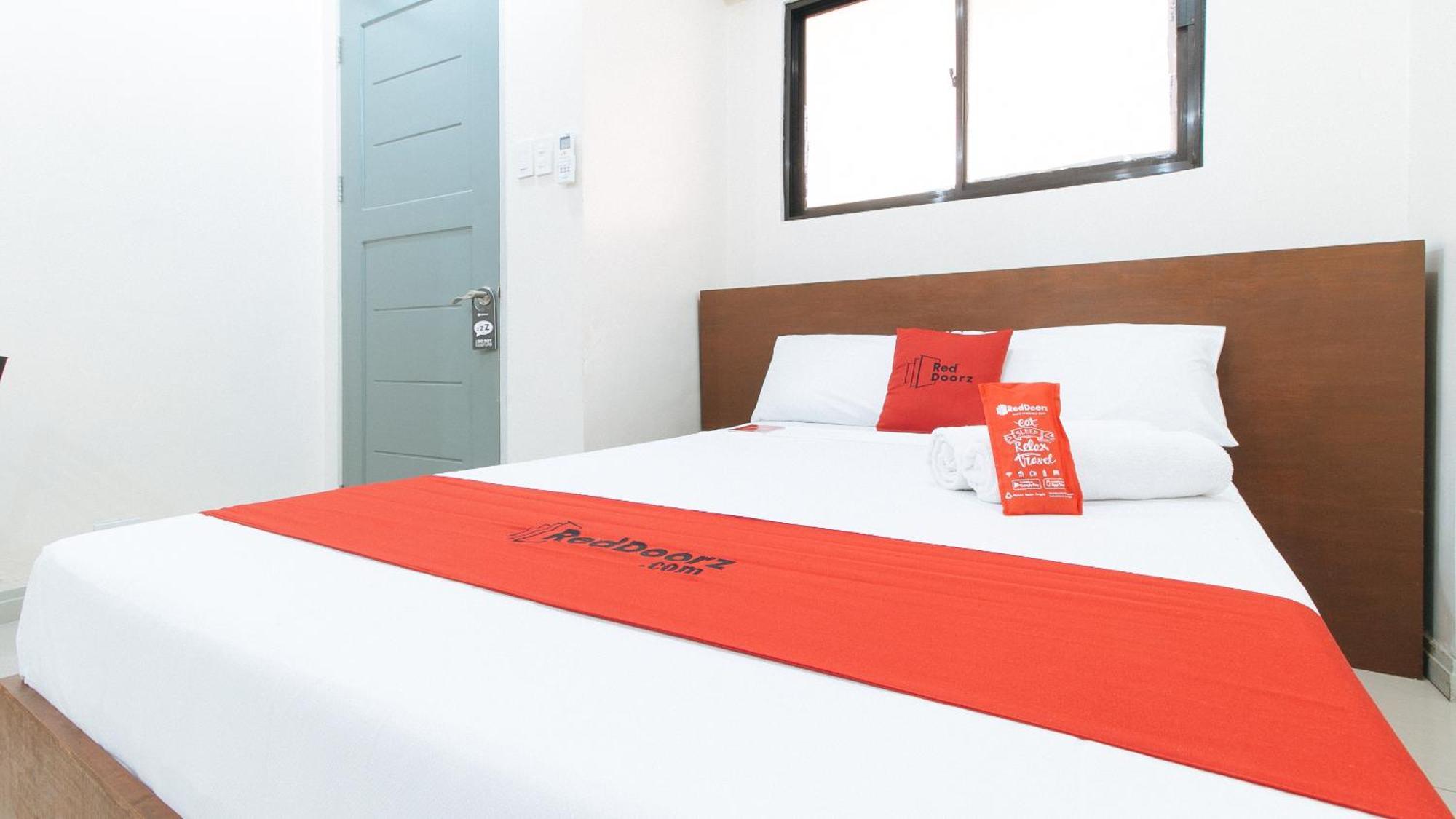 Reddoorz Near Pasay Taft Hotel Kültér fotó